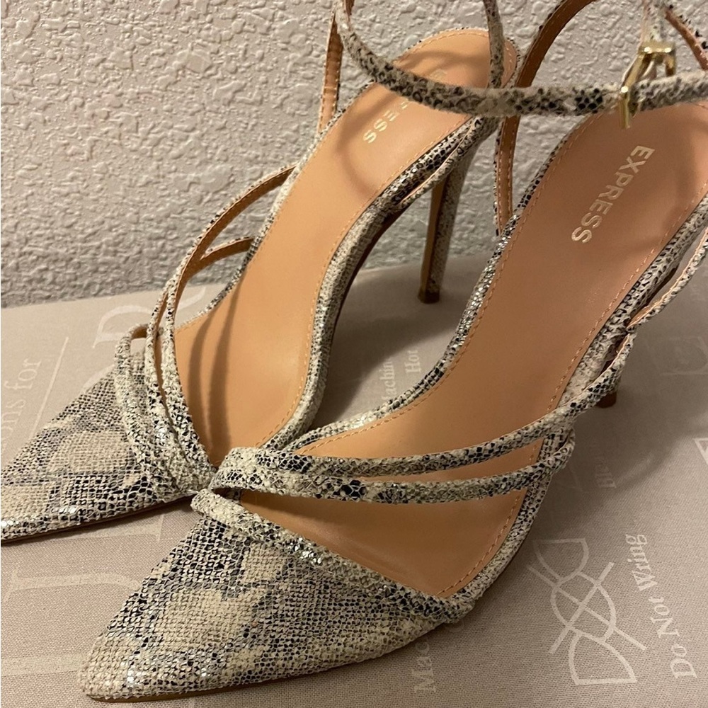 Express heels NEW